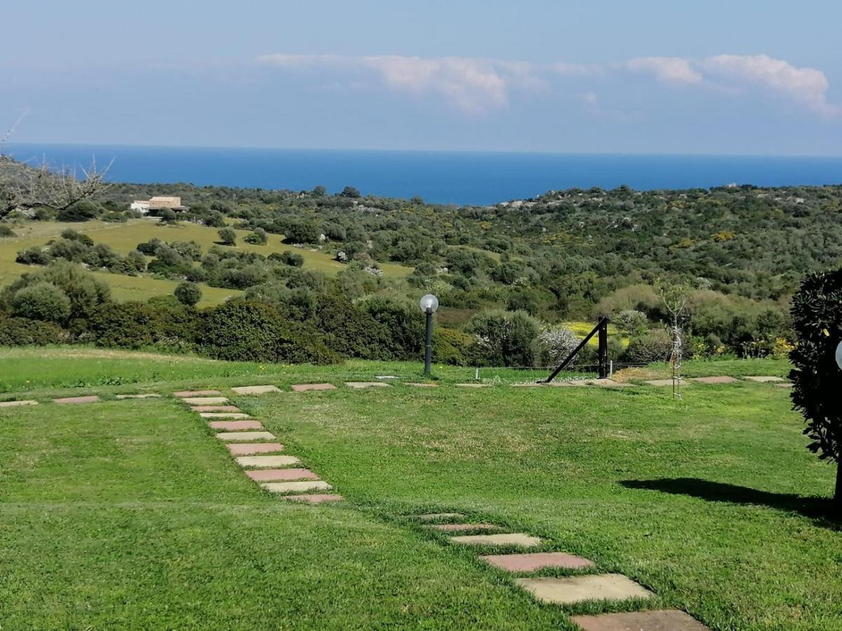 Fattoria Di Anja E Marco Villa Costa Rei Luaran gambar